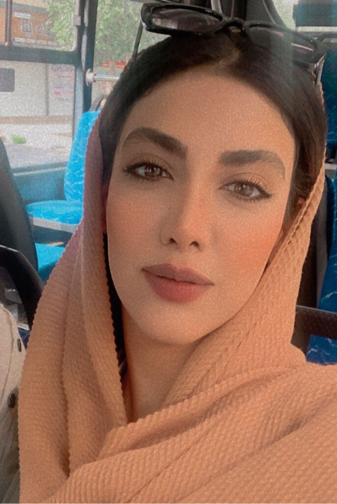 صدف مختاری